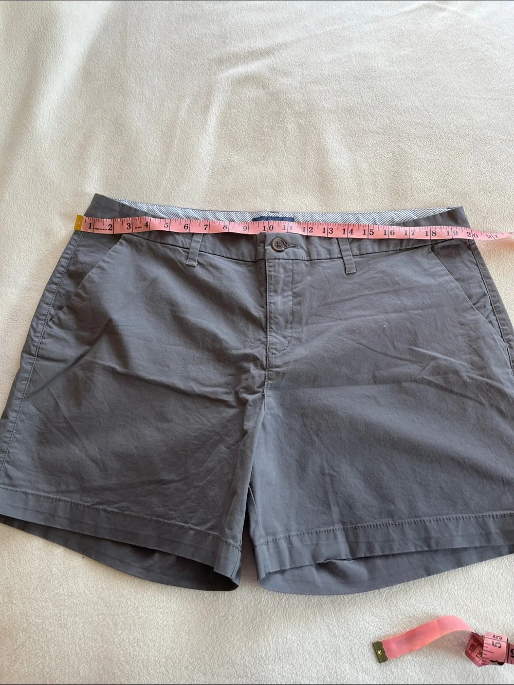 Old Navy Women's Gray Chino Bermuda Shorts